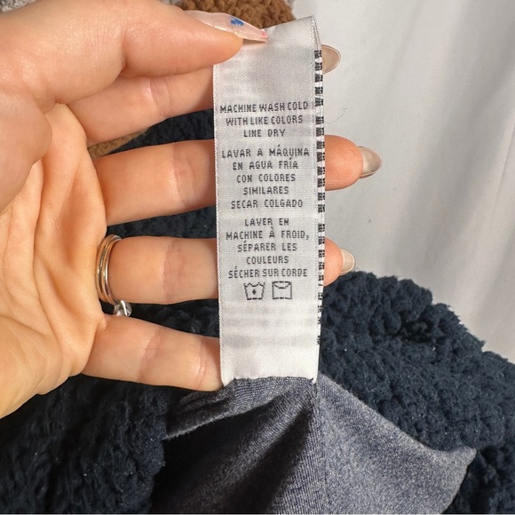 Thread & Supply Wubby Sherpa Pullover Chevron Colorblock M - Picture 8 of 14